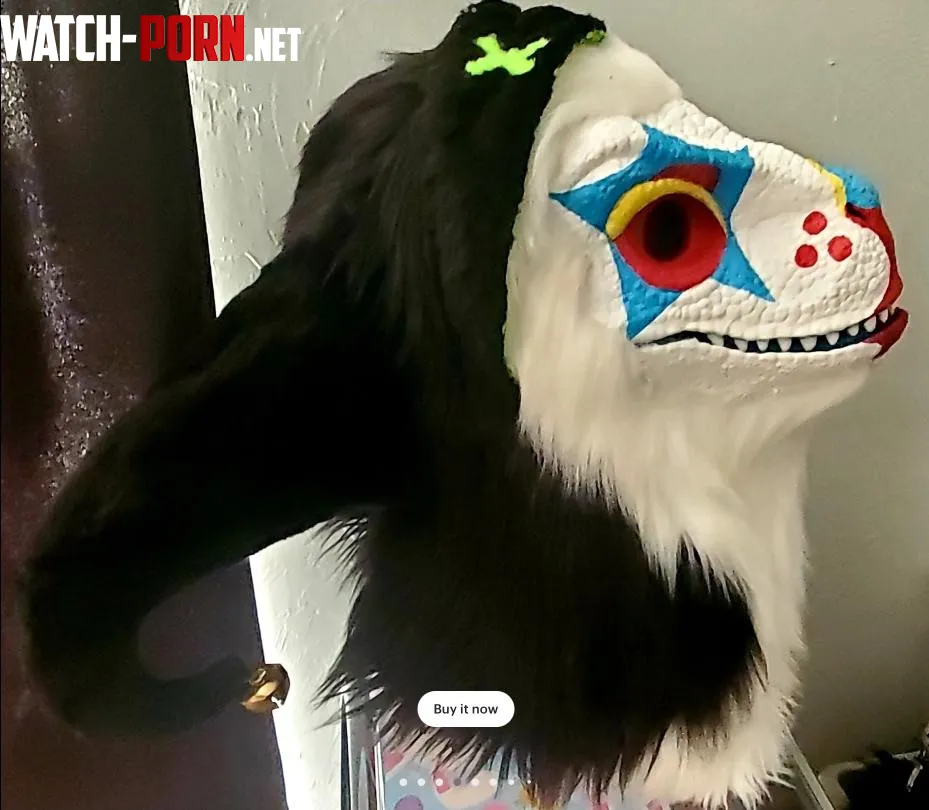Does anyone know who owns this suit Im curious as to where it went by Zestyclown_thing