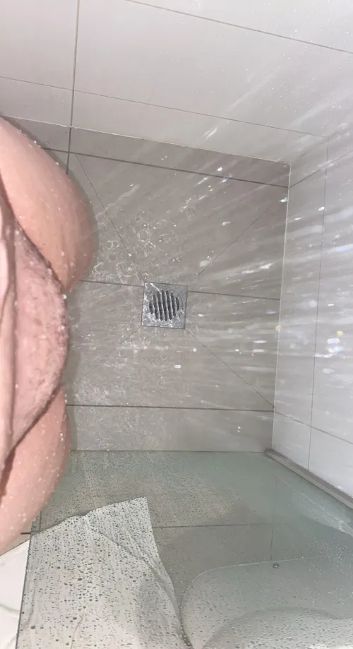Thumbnail Shower Mound: A Unique Perspective | ThrowRAfeelingsick3