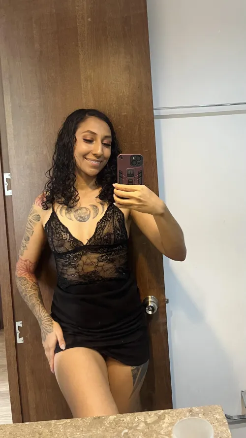 Thumbnail Safe-Cold-2971's Greeting: Hope You're Enjoying the Tight Dress Vibe