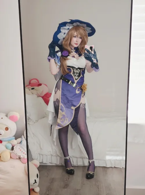 Thumbnail gintkunya Impresses with Lisa Cosplay in the CosplayGirls Category