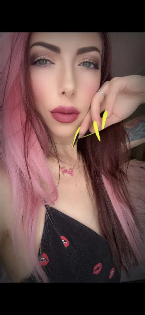Thumbnail Under My Spell: Dive into tattooedhottie55's Realm | GirlswithNeonHair
