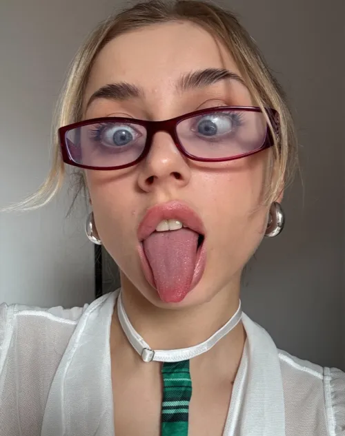 Thumbnail Seductive Lessons: Your Personal Sex Teacher | im-katyamorozova
