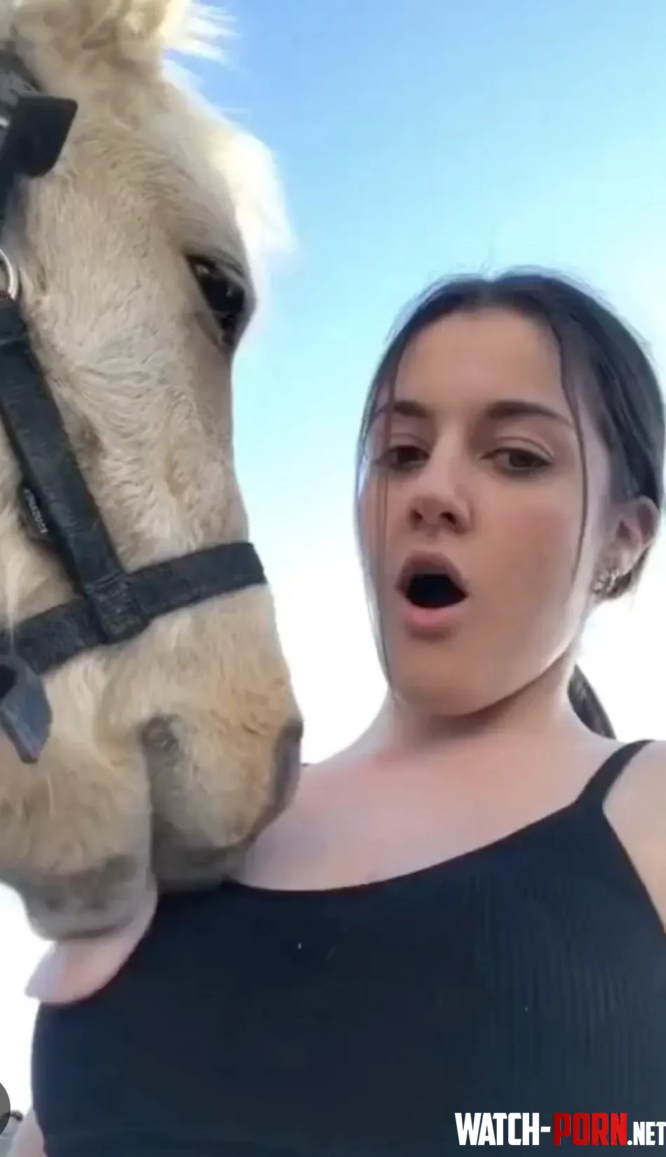 Is there more of her without horse by goodguy666999