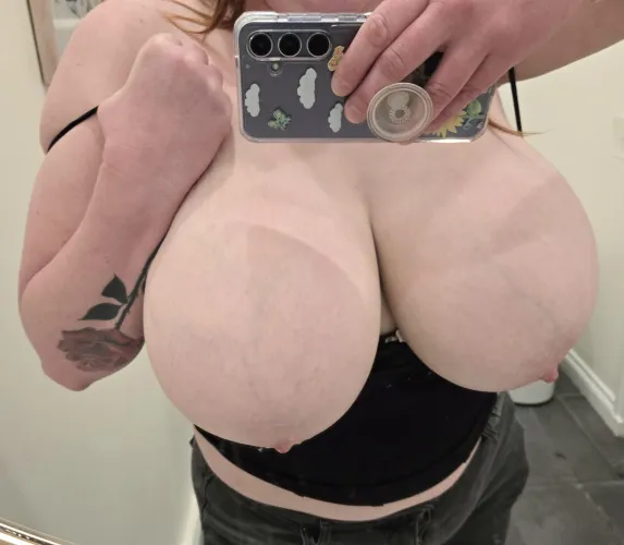 Thumbnail bbkitter's Ready for Nipple Play: Are You In? | Stacked