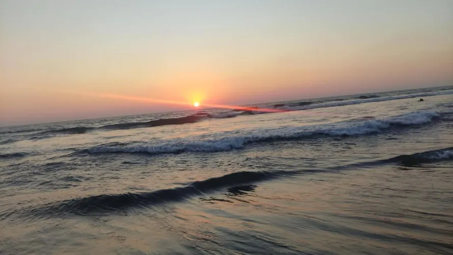 Thumbnail Paradise Found: Beach Beauty Unleashed | Majestic-Camera-9191