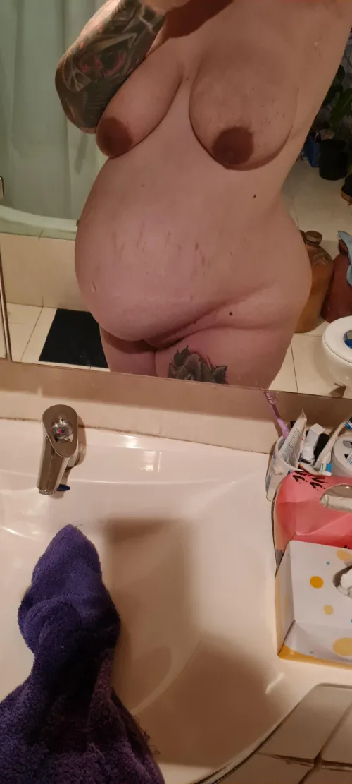 Thumbnail Twin Pregnancy Throwback: MoonD0ll001's 37-Week Journey | PreggoPorn