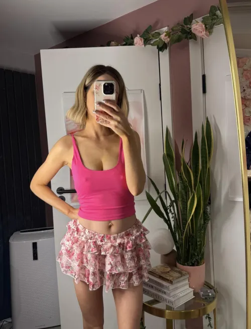 Thumbnail lisa-scott-32 Prepares for Spring: Embrace the New Season with Pokies