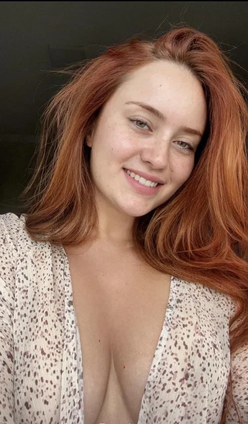 Thumbnail Redhead Rejoice: Puzzled_MJ Explores Freckles, Smiles, and More in SexyFrex