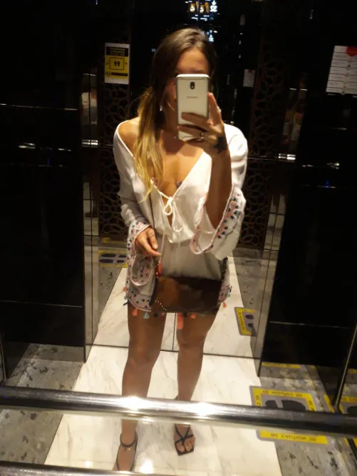 Thumbnail beautyxellaa's Nightly Selfie: Coachella Vibes in SexyButNotPorn