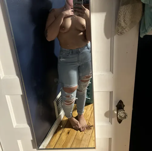 Thumbnail WifeWantstoPlay: Seeking Opinions: Visual_Grade_4689's Curiosity