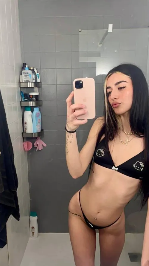 Thumbnail Discover a Small Naughty Treat with naughtysophiaz in xsmallgirls