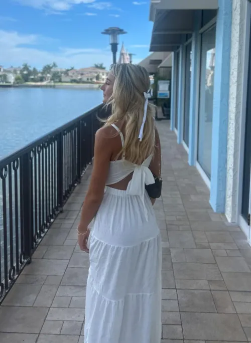 Thumbnail Embracing Peaceful Vibes: ClassyGirls Category by kambabyxx