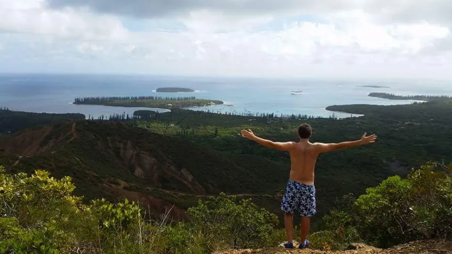 Thumbnail IvanSG85 Explores Isle of Pines in New Caledonia Beach
