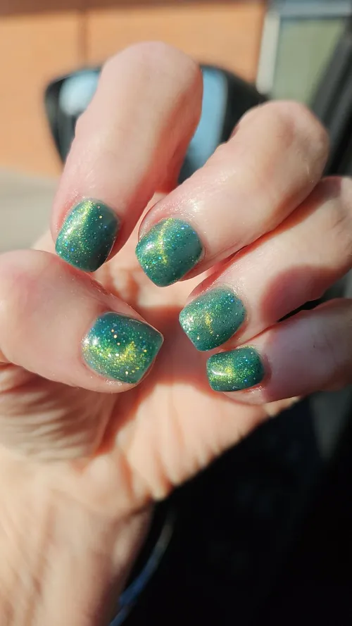 Thumbnail St. Patty's Day Style: Fresh Nail Colors for Festive Shenanigans