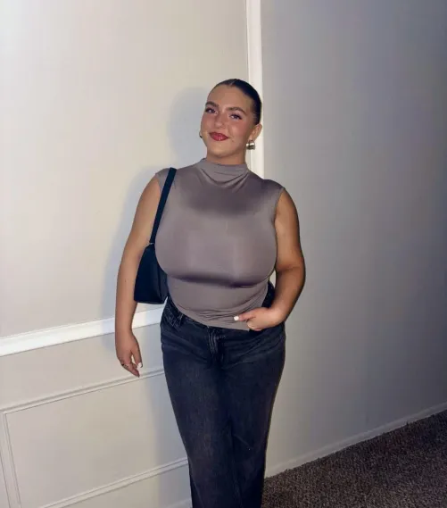 Thumbnail Unveiling Without Hiding: Outside_Doctor8030's Bold Statement | 2busty2hide