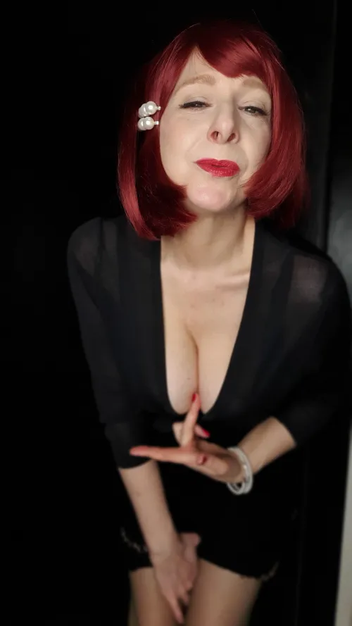 Thumbnail RubyJFox Invites Viewers: Do You Like to Watch My Finger Slide?