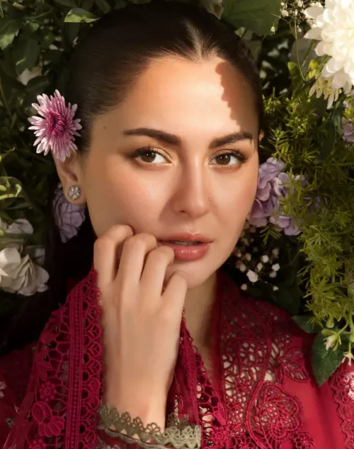 Thumbnail Hania Amir: A Stunning Portrait by James007BondUK in PrettyGirls
