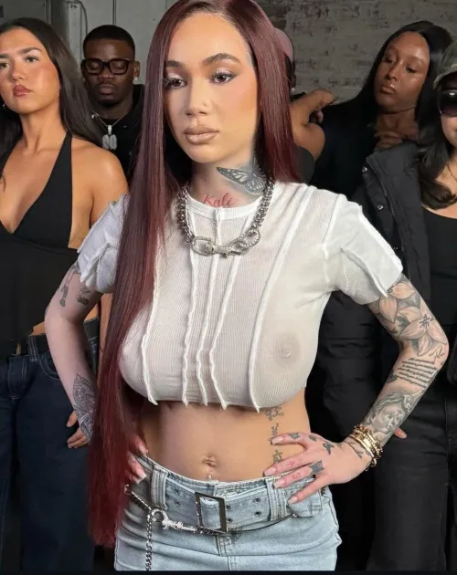 Thumbnail Ginsla Reveals Bhad's Dazzling Display in HipHopGoneWild