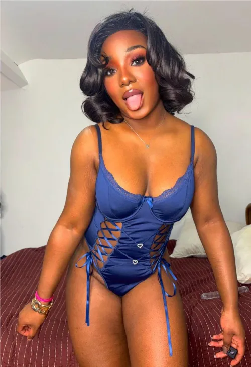 Thumbnail Seductive Invitation: Come Play with Me