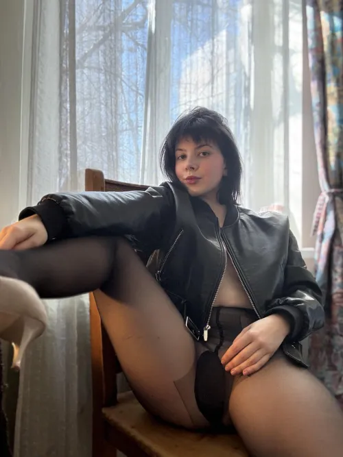 Thumbnail Sparkling_Wishes Shares Insights on Feeling Bossy in Pantyhose