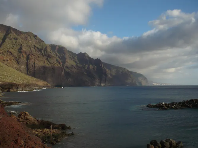Thumbnail Tenerife Island: Discover Beach Serenity by colapepsikinnie