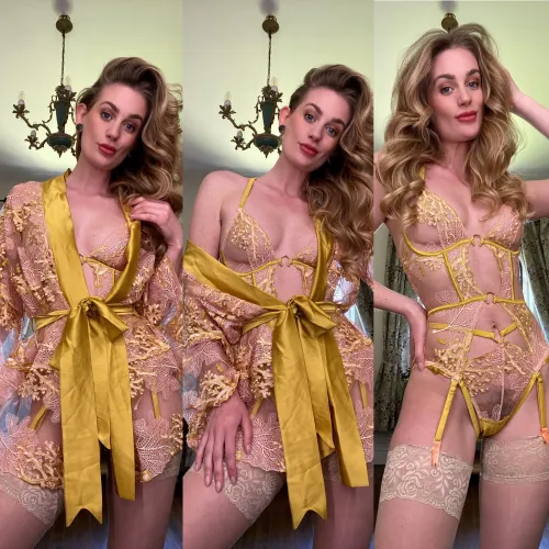 Thumbnail To Robe or Not to Robe: MissFauna's Daring Question
