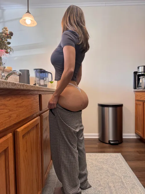 Thumbnail Sensual Colombian Peaches: A Delight | maxxjupiterr