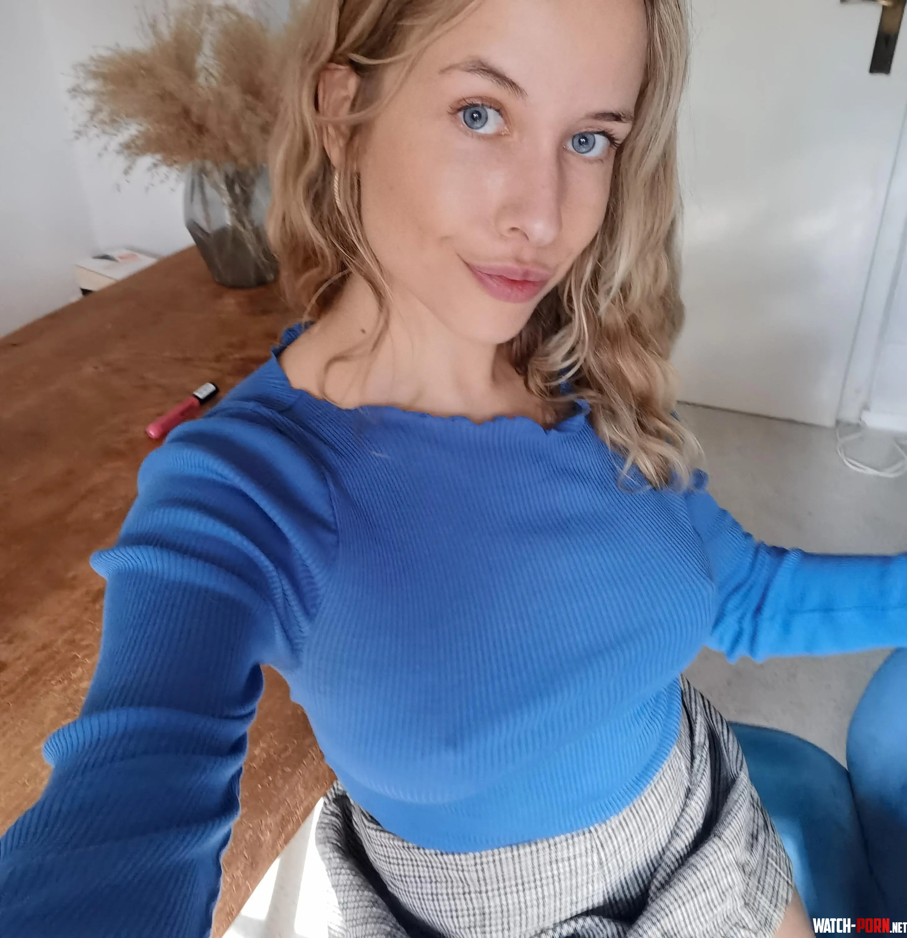 The shirt matches my eyes by naturalgirl_mel
