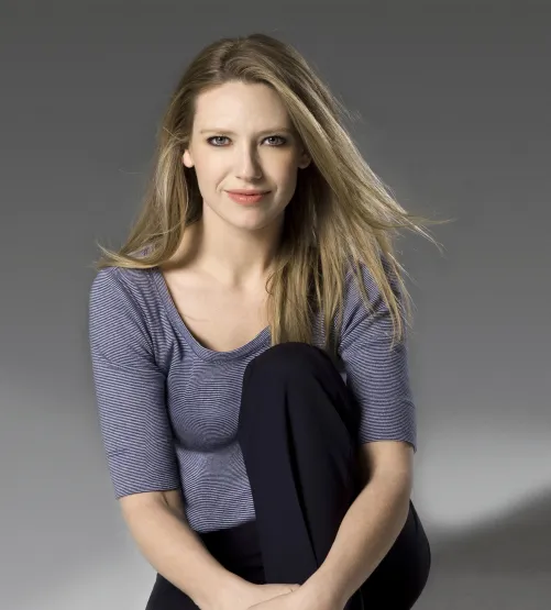 Thumbnail Anna Torv's Timeless Elegance in the PrettyGirls Category by Ok_Elk_1120