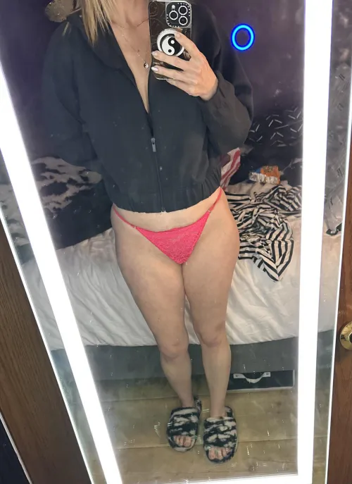 Thumbnail Cute & Stylish: Panties and Crop Tops Galore by politenonpolitical | MirrorSelfie