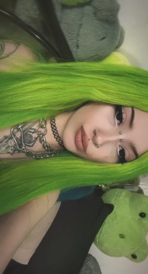 Thumbnail LivingDeadGothh's Serenity: Embracing the Steadiness of Being Collared