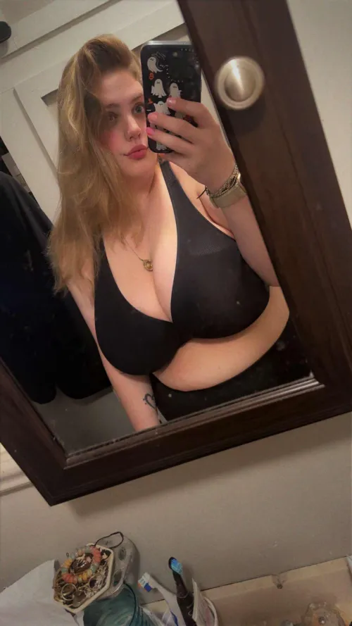 Thumbnail Navigating the World of BBW: Insights by LysandraLoveOF