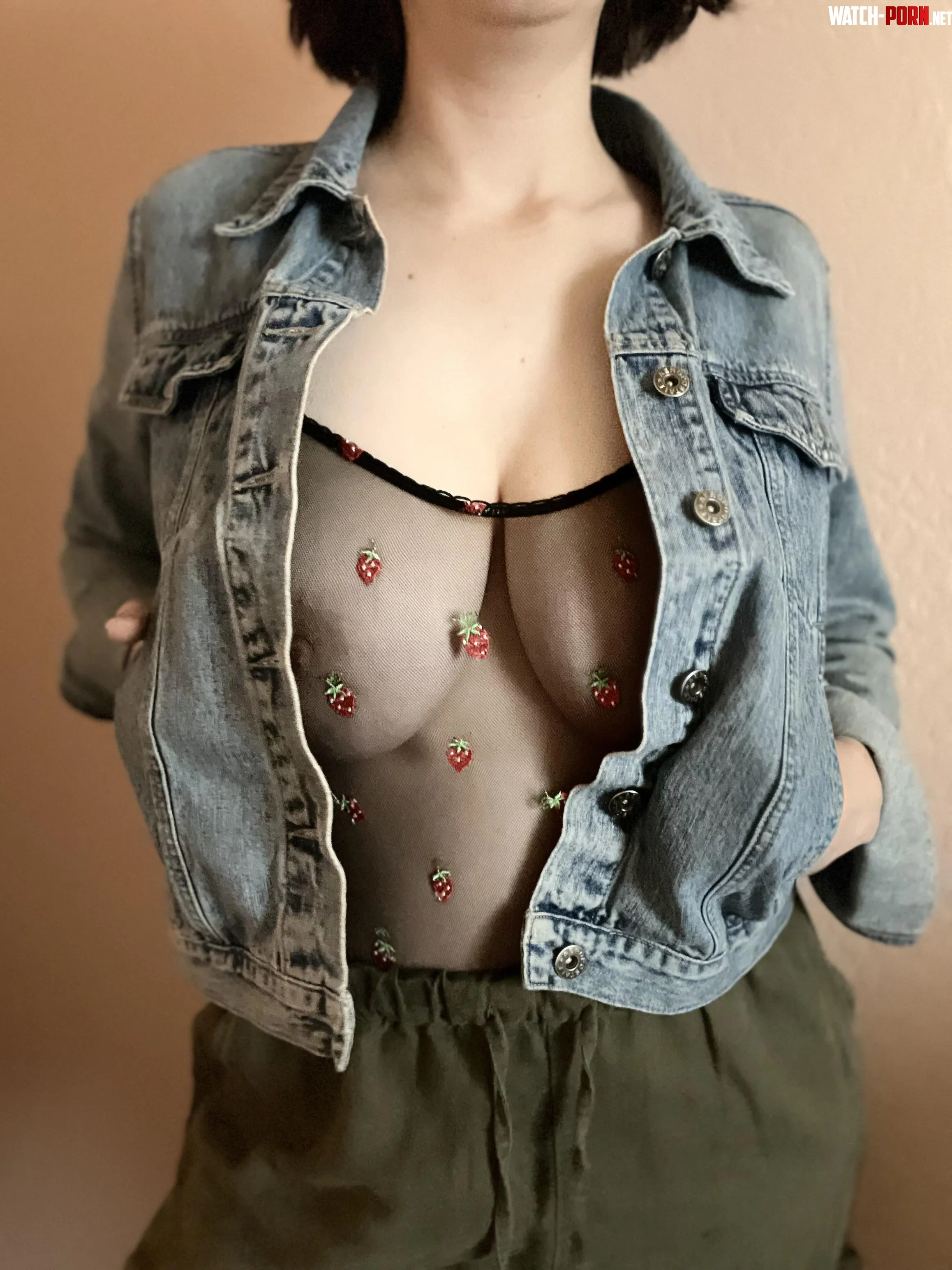Hope I dont have to take my jacket off by weedysolo