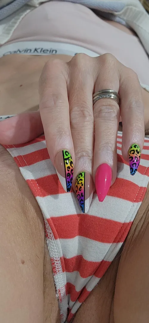 Thumbnail UVAus Reveals Nail Art as a Work of Art