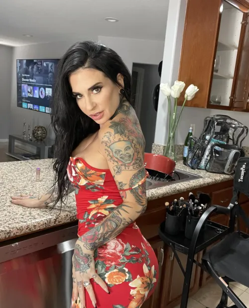 Thumbnail Odins_Eye33 Spotlights Joanna Angel: A Classy Pornstar Profile