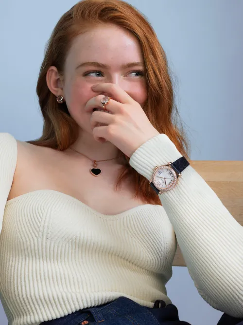 Thumbnail Cosmic-Chen Admires Sadie Sink's Beauty | PrettyGirls Appreciation