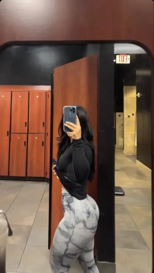 Thumbnail Exploring the Sensuality of Thick Asians | WifeWantstoPlay