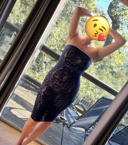 Thumbnail Sensual MILF Loves Showing Off for You