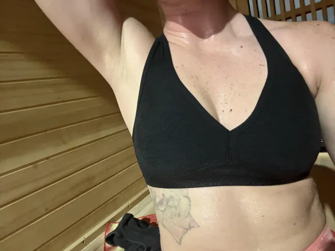 Thumbnail Sweat Overload: cumwcourt's SweatyGirls Chronicles