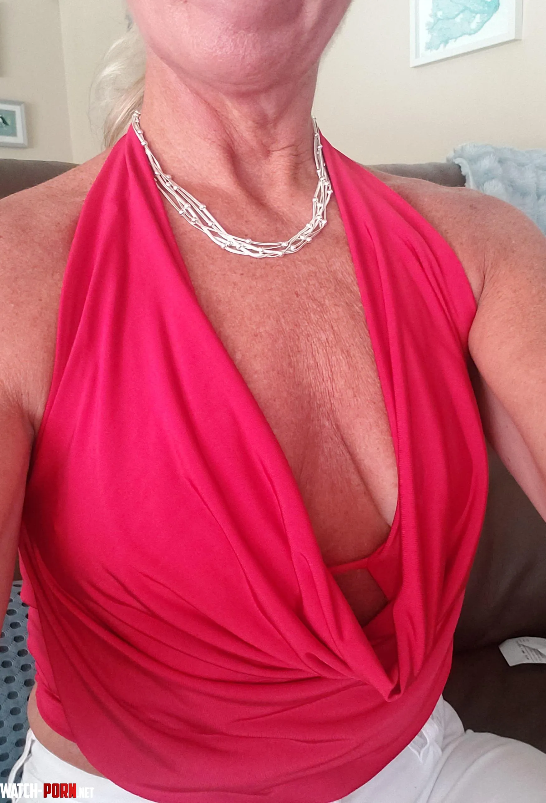 Ready in Red for a concert whos with me F53 by SunGod101