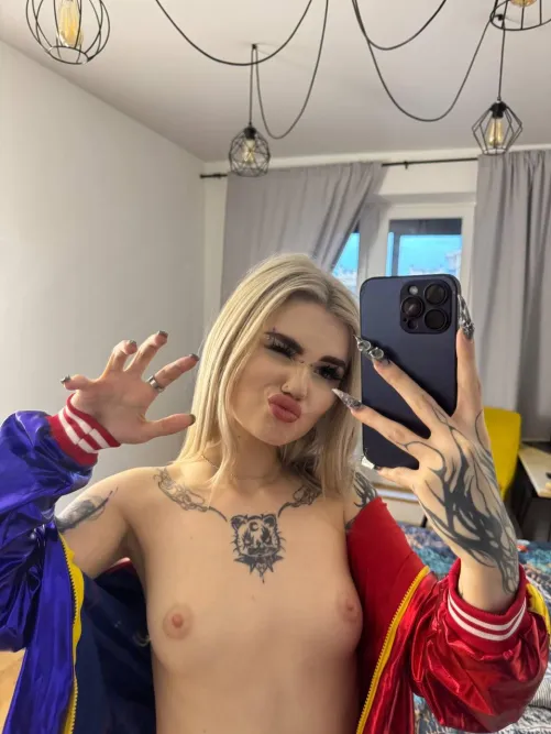 Thumbnail Stimulating Your Desires: Nude Photo Impression - Nude_Selfie