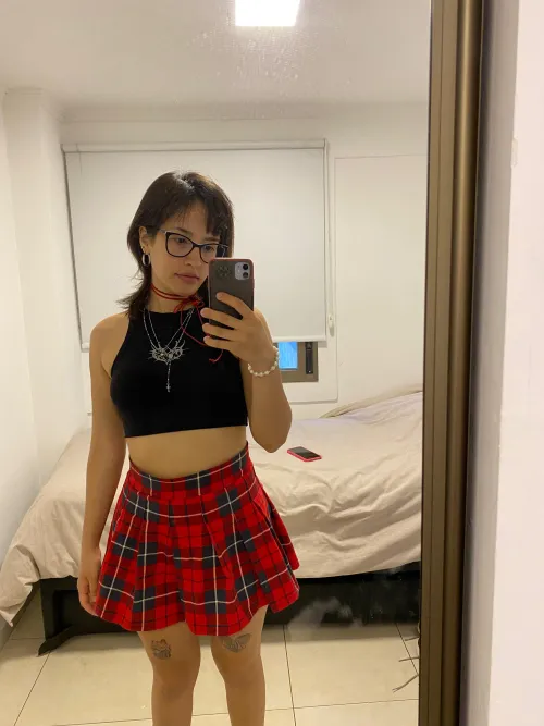 Thumbnail vmesalina: PunkGirls Seeking Company in Loneliness