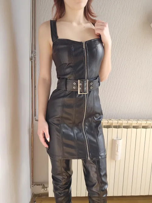 Thumbnail Secrets under Leather Dresses Revealed - LadiesInLeather