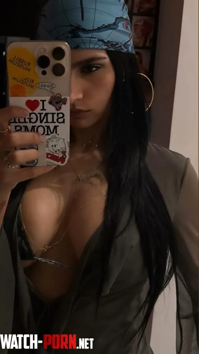 Sexy selfie by GeorgeneLeggett