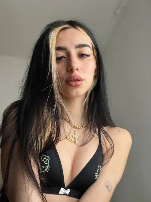 Thumbnail Cute or Nah? naughtysophiaz's Nude_Selfie Query