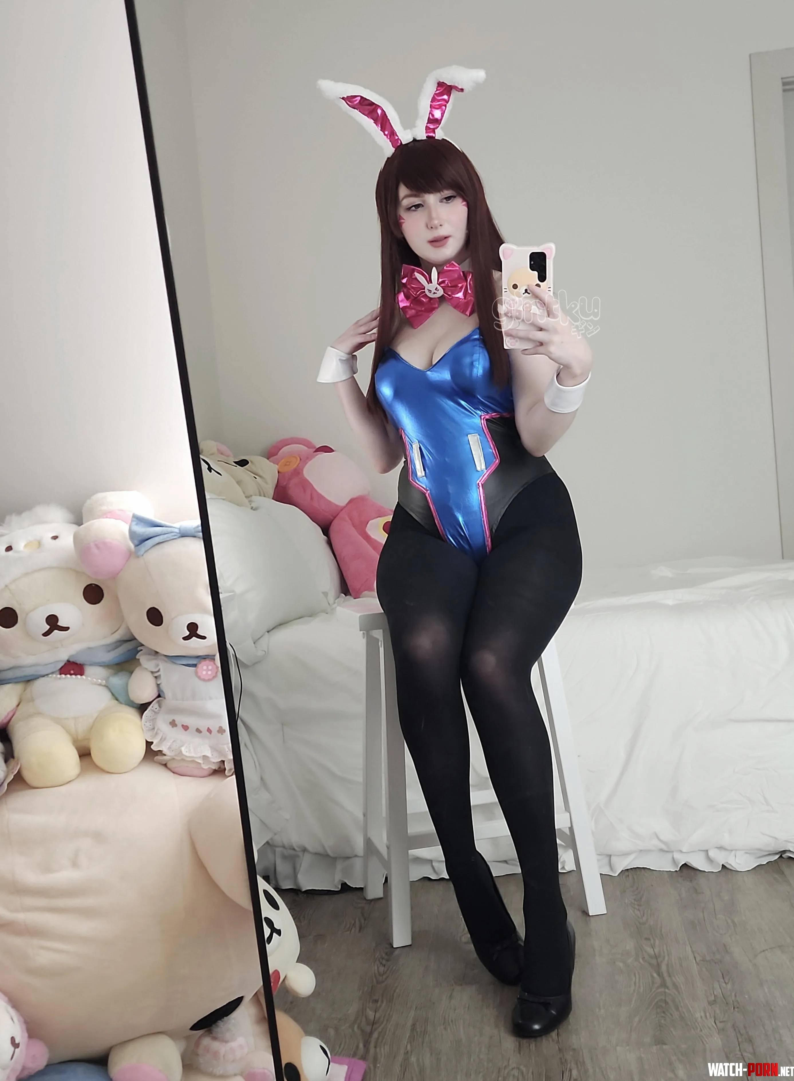Dva Bunny Girl Cosplay by gintkunya