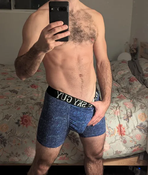Thumbnail Calling for a Rescue: 32, Straight, and Ready for Action