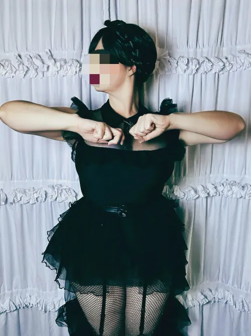 Thumbnail Wednesday Addams NSFW Cosplay with a Social Media Twist