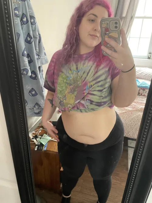 Thumbnail Quick Belly Pic: Thickkshroomss302 Cleaning Up in BBW_Chubby