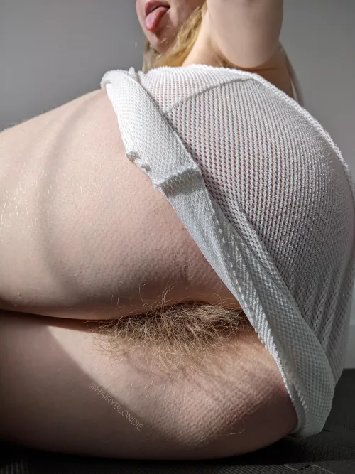 Thumbnail Seductive Call: Lick Me Where I'm Hairy | efiwfsn